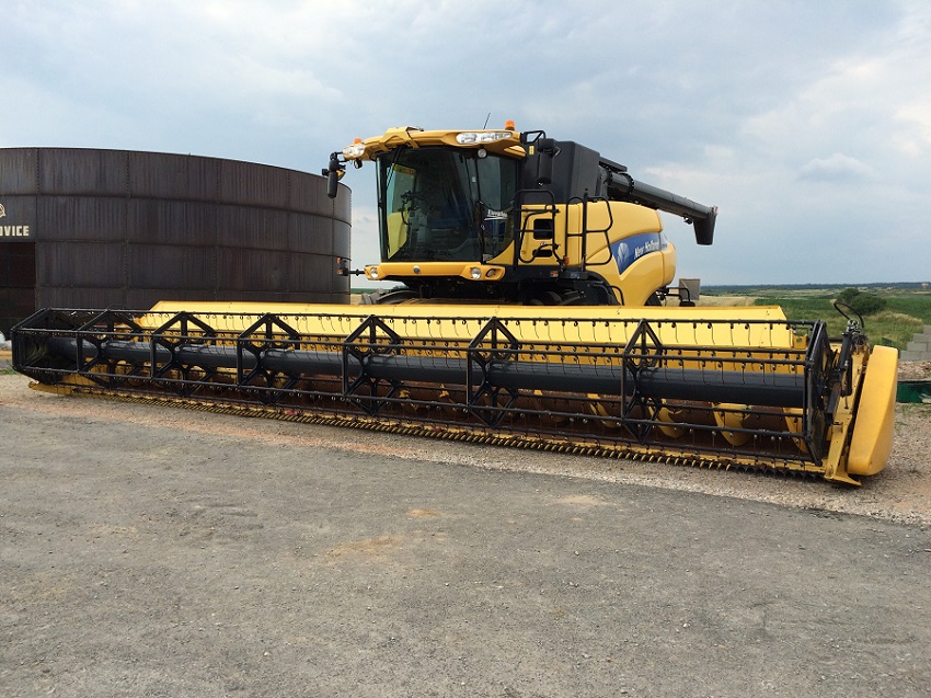 NEW HOLLAND.jpg