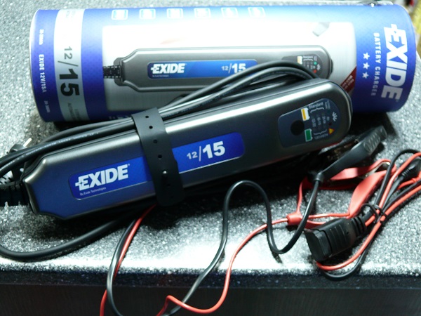 Nabíjačka EXIDE 12 15.JPG