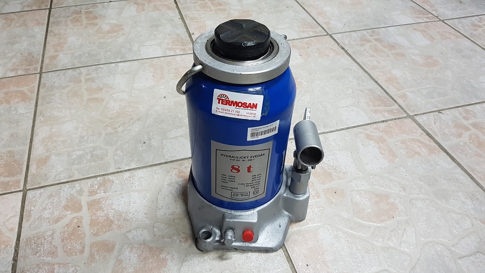 Hydraulický zdvihák 7t (nový CZ) 250T