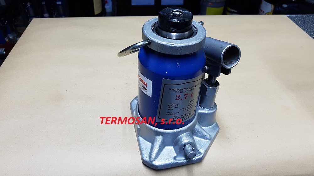Hydraulický zdvihák 2,7t (oprava)