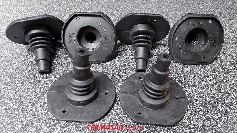 Tesnenie pre zásuvku 12V- zrezané