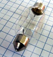 Žiarovka sufit 12V 5W SV8,5-35 d-11mm C5W NARVA