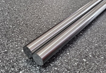 Lineárna tyč W16 H6 CF53 (980mm)