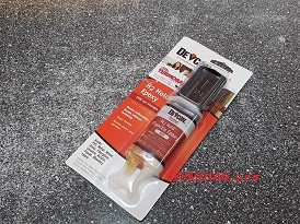 Dvojzložkové epoxy lepidlo na vlhké a pružné spoje