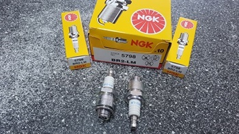 Zapaľovacia sviečka NGK5798 ( 0242215502, RJ19LM )